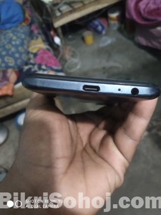 Symphony Z33, 3GB RAM, 32GB Storage